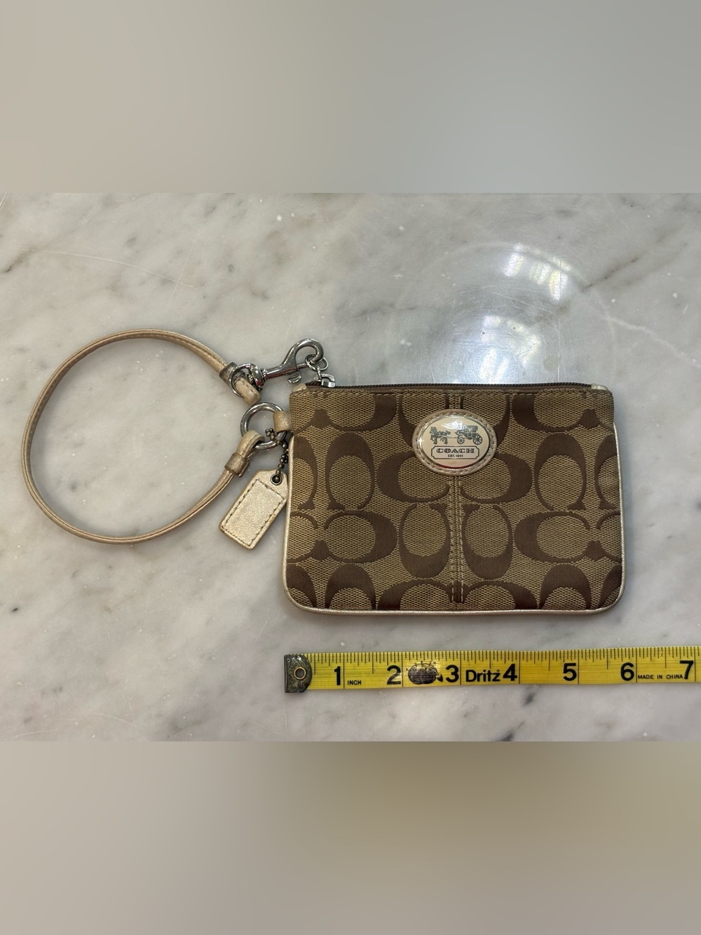 Classic Coach Signature C Wristlet Gold & Brown Chic